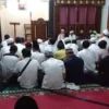 Masjid Agung Sang Cipta Rasa Tetap Gelar Jumatan, At Taqwa Duhur 22 Jamaah