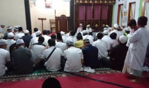 Masjid Agung Sang Cipta Rasa Tetap Gelar Jumatan, At Taqwa Duhur 22 Jamaah