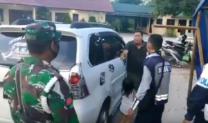 Viral Video Pria Mengaku Tak Bisa Beli Susu, Serahkan 2 Anaknya ke Petugas PSBB