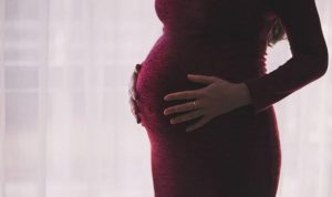 Benarkah Kehamilan Melonjak Akibat WFH?