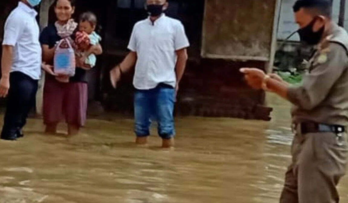 Ribuan Rumah Terendam Banjir