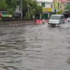 Jalan Protokol Terendam Banjir