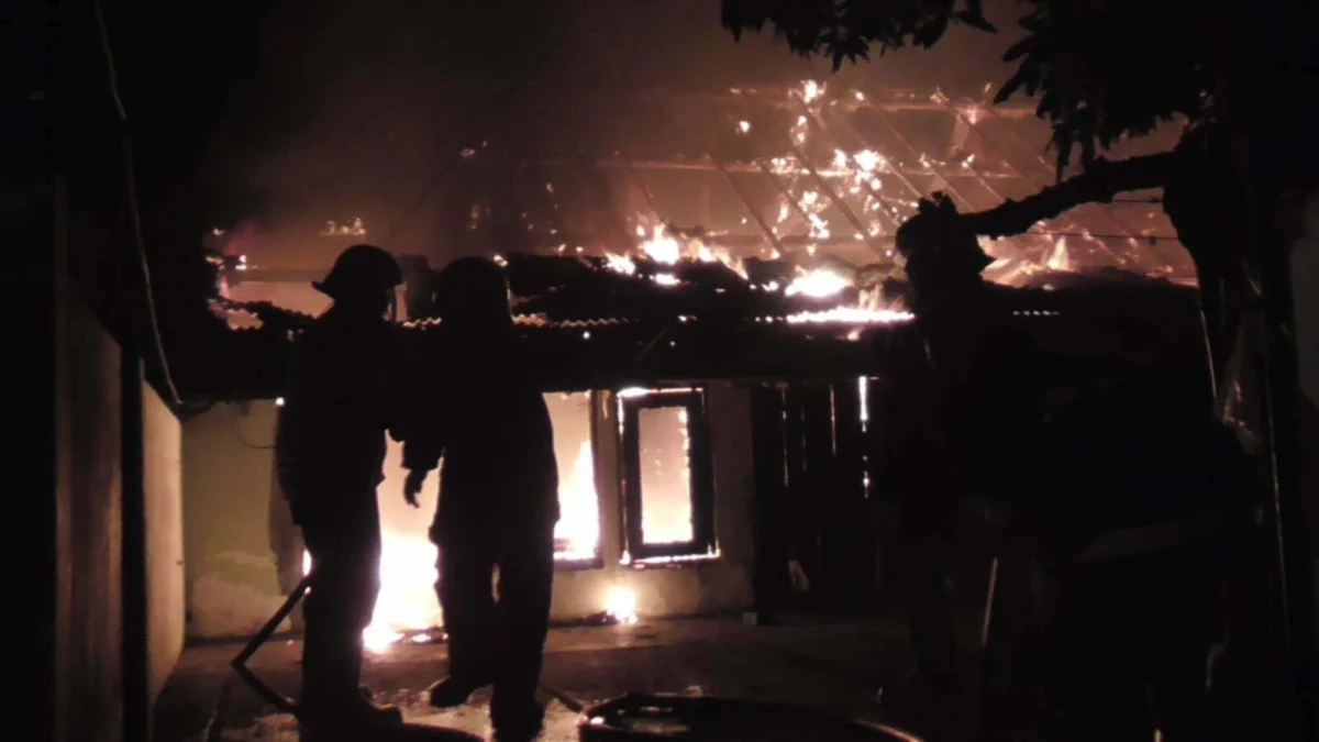 Kebakaran di Asrama TNI AD Cirebon