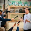 Jokowi: Kita Harus Taat Konstitusi