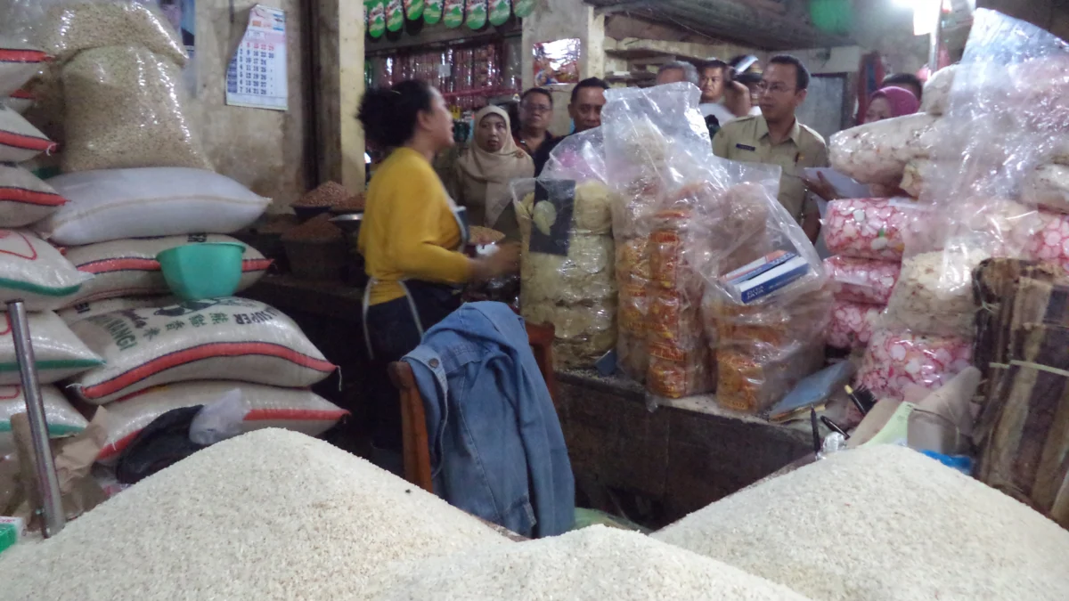 Harga beras di sejumlah pasar tradisional di Kabupaten Majalengka mengalami kenaikan rata-rata mencapai antara Rp2.000 hingga Rp3.000/kg