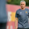 Jose Mourinho pelatih AS Roma