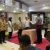 Komisi Pemilihan Umum (KPU) Kabupaten Indramayu menggelar penetapan dan penandatanganan pakta integritas