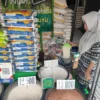 Penjual beras merana