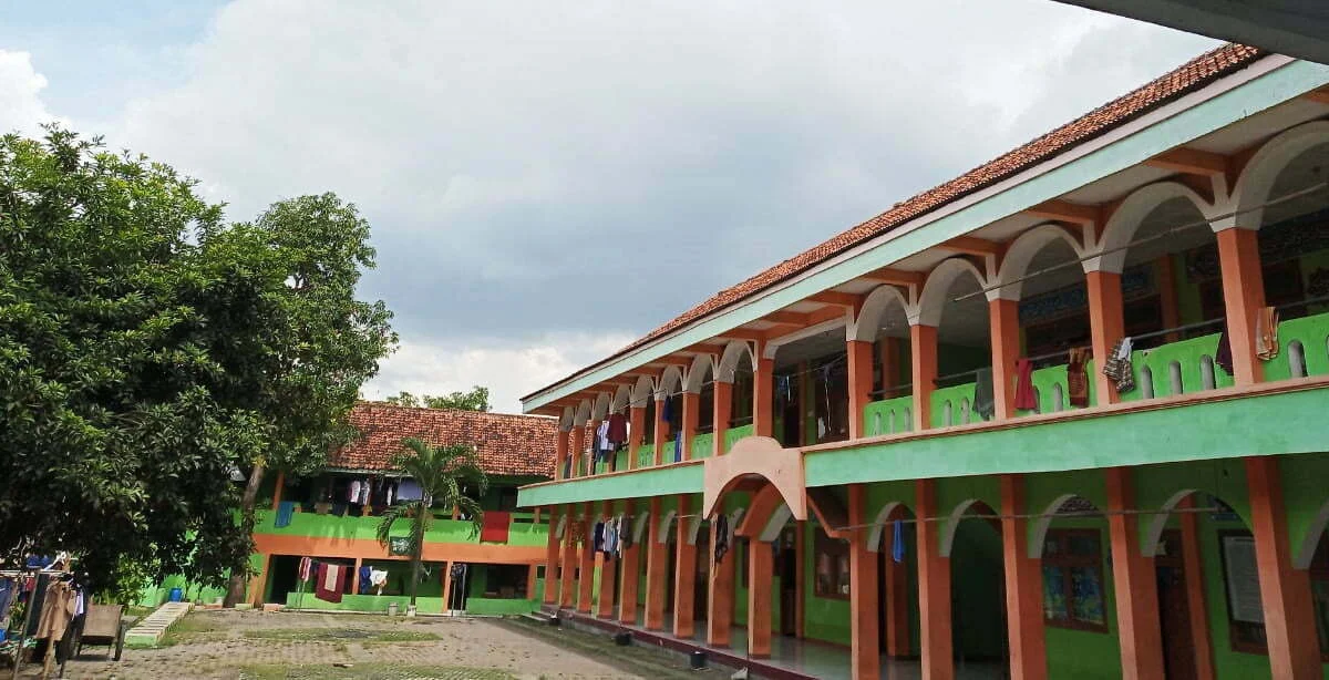 AYO MONDOK, Ini Pesantren Tertua di Cirebon Yang Berdiri Lebih dari 3 Abad