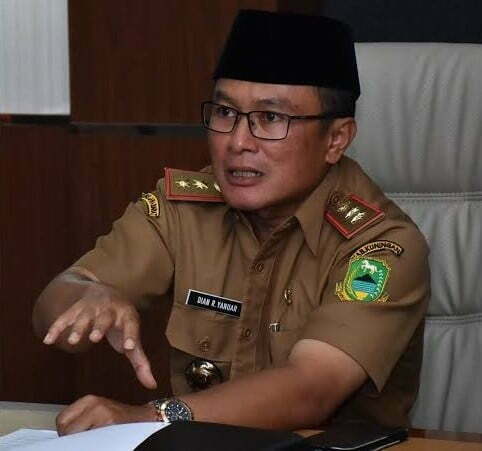 Ketua Panitia Seleksi Calon Direktur PAM Tirta Kamuning Dr Dian Rachmat Yanuar