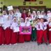 BERPRESTASI: Siswa-siswi SD Islam Al Azhar 5 Cirebon berhasil meraih prestasi di berbagai event tingkat kota maupun tingkat nasional. --FOTO: abdullah/radar cirebon