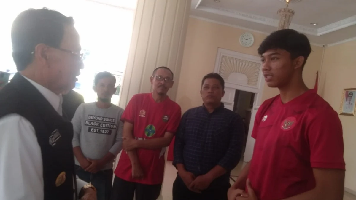 Daffa Fasya diterima Bupati H Karna Sobahi di pendopo, pada Senin (13/3) sekitar pukul 08.30 WIB