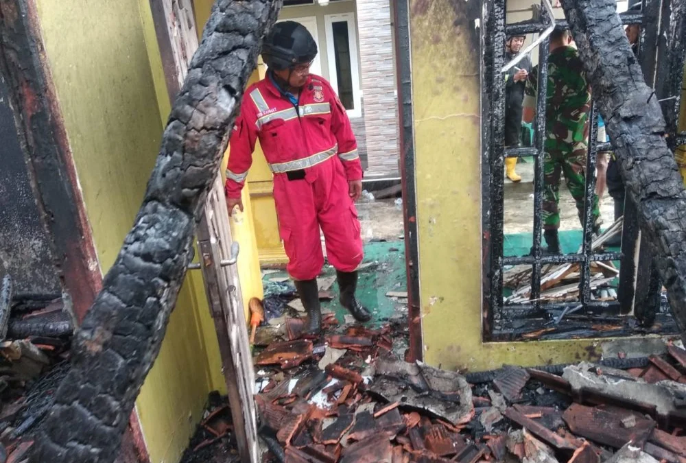 Dahsyat ! Kebakaran Rumah di Kuningan saat Pemilik Keluar Kota, Kerugiannya Rp 125 Juta