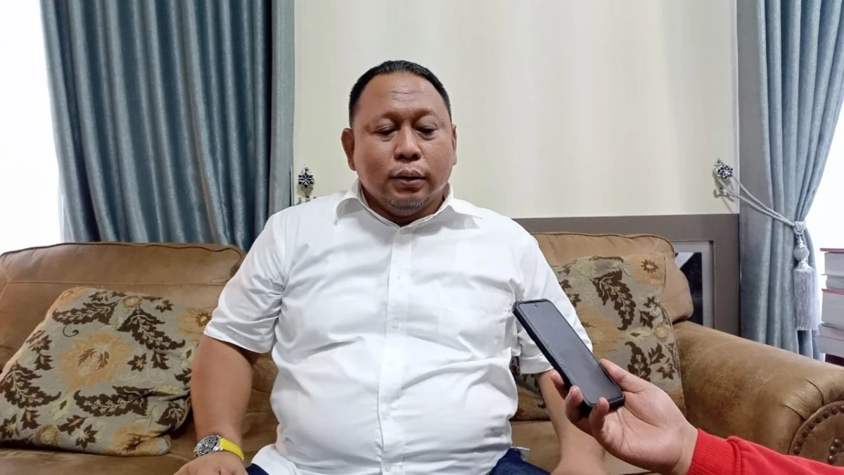 Wakil Ketua DPRD Majalengka Asep Eka Mulyana menungkapkan adanya dugaan malprosedur dalam proses penerbitan surat izin perumahan hingga imbasnya saat ini dikeluhkan oleh masyaraka