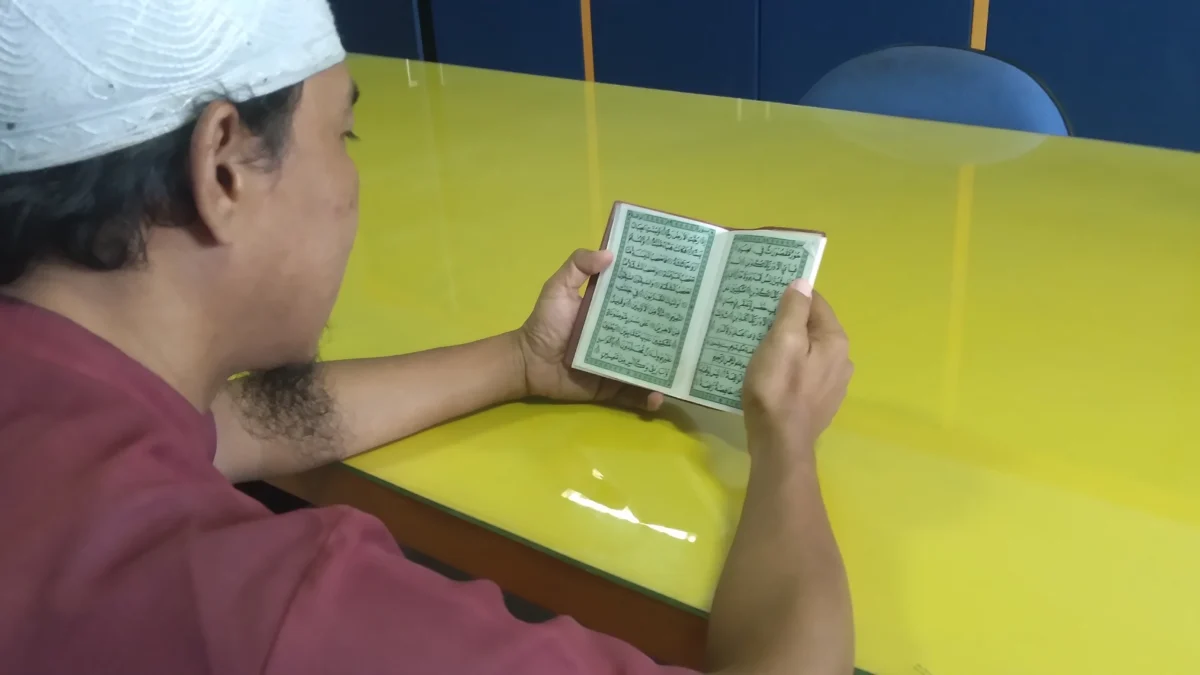 membaca alquran di bulan ramadhan