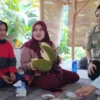 ibu wagub jabar suka durian sinapeul majalengka