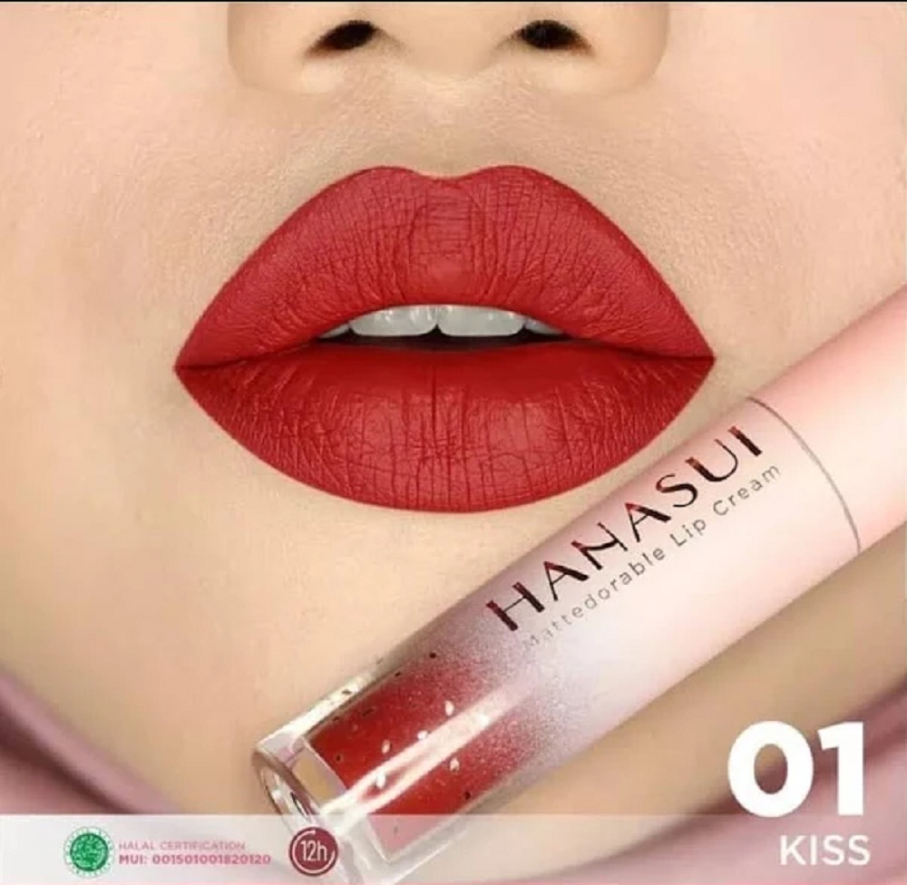 TAMPIL MANJA Dengan Lipstik Hanasui Yang Bikin Doi Nempel Seharian