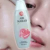 Viva, sebagai produsen produk perawatan kecantikan, menawarkan air mawar sebagai solusi untuk masalah kulit wajah. Artikel ini akan membahas keistimewaan air mawar Viva untuk kulit wajah wanita dan cara penggunaannya.