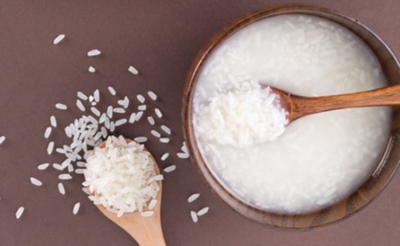 Air beras untuk perawatan wajah