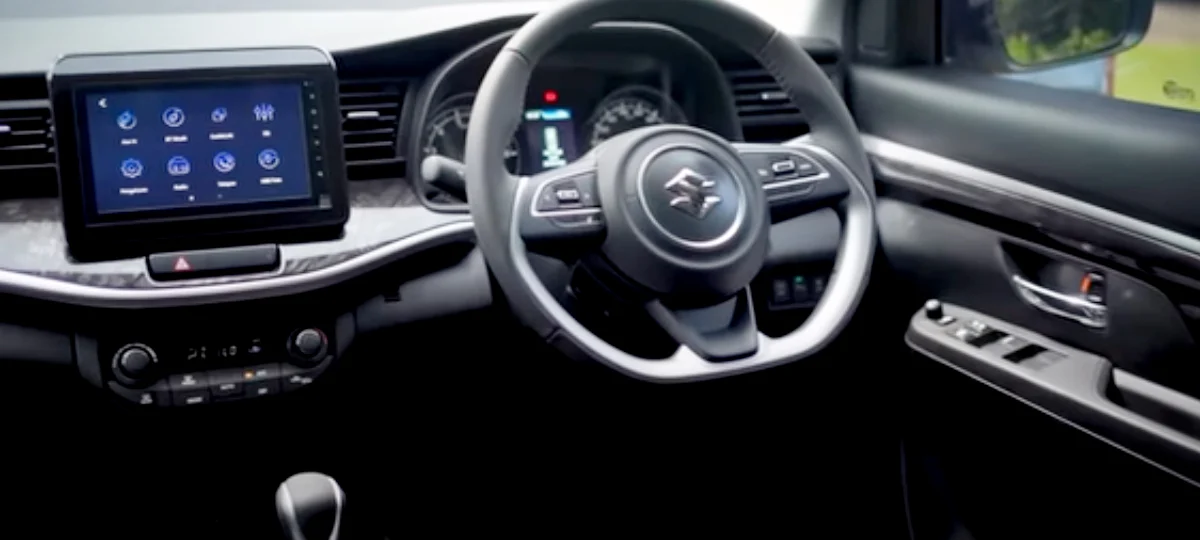 Suzuki New XL7 Hybrid interior
