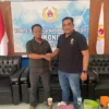 Ketua IBCA-MMA Kabupaten Majalengka, Gunawan Eka Putera bersama Ketua KONI Kabupaten Majalengka, Bakti Anugrah.