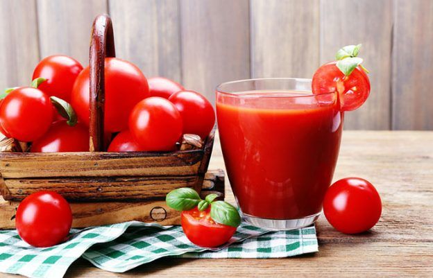 Cara buat jus tomat untuk kulit putih.