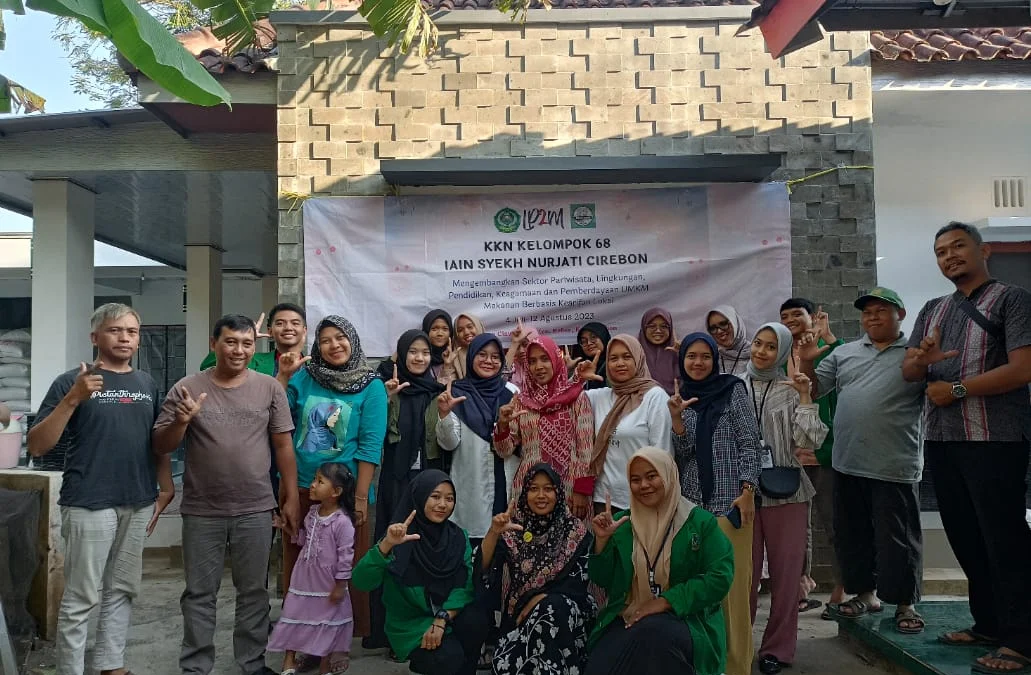 KEREN! Mahasiswa KKN IAIN Cirebon Melakukan Sosialisasi Pengembangan UMKM dan Ekonomi Kreatif di Desa Ciawigajah
