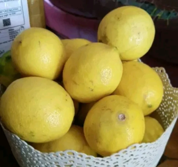 Tidak Perlu Biaya Perawatan Mahal, Ini Dia 4 Manfaat Lemon untuk Wajah