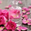 Tips dan Cara Menggunakan Air Mawar Sebagai Toner Wajah
