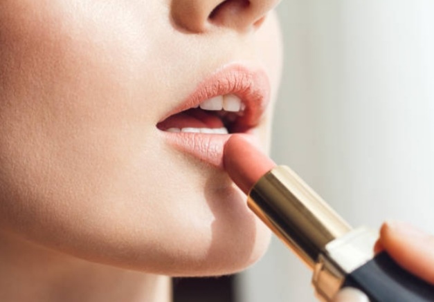 Inilah Rahasia Agar Lipstik Tahan Lama dan Tidak Luntur Seharian
