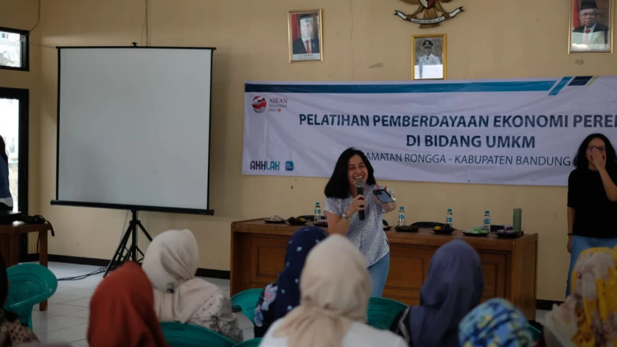 Perkuat Komunitas Perempuan di Kawasan Proyek PLTA Cisokan, PLN UIP JBT Lanjutkan Program Pemberdayaan