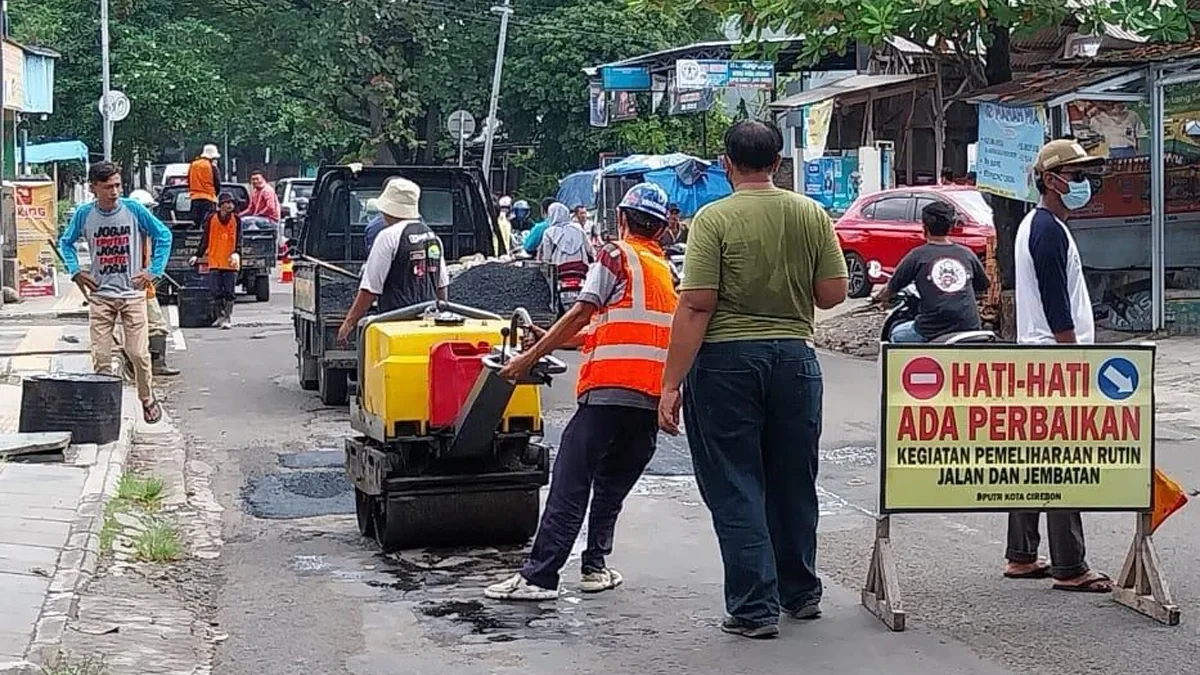 Jalan Perjuangan Kota Cirebon diperbaiki