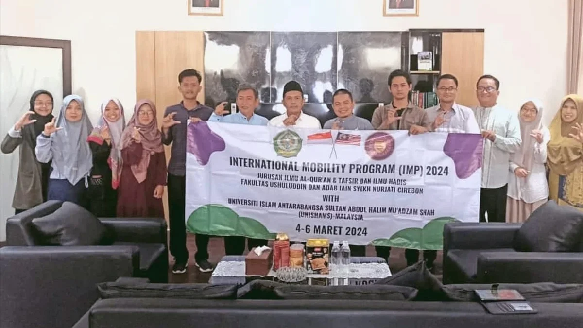 Rektor IAIN Cirebon dan Dekan FUA Melepas Peserta International Mobility Program 2024
