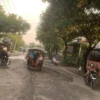 Jalan rusak di wilayah Timur Kabupaten Cirebon