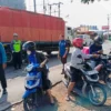 Bapenda Provinsi Jawa Barat bersama Satlantas Polres Kuningan menggelar operasi Kendaraan Tidak Melakukan Daft
