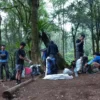 Inilah The Real Pecinta Alam, 250 Karung Sampah Berhasil Diturunkan dari Gunung Ciremai