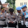 Semua handphone (HP) milik anggota polisi di lingkungan Polres Cirebon Kota (Ciko) satu persatu diperiksa.  
