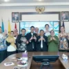 Universitas Swadaya Gunung Jati (UGJ) Cirebon secara resmi menyelenggarakan penandatanganan Momerandum of Unde